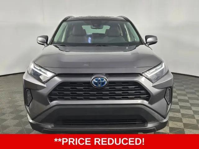 2022 Toyota RAV4 Hybrid XLE