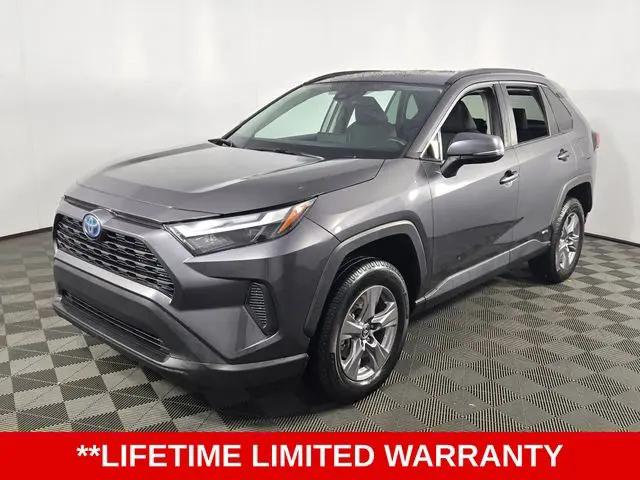 2022 Toyota RAV4 Hybrid XLE