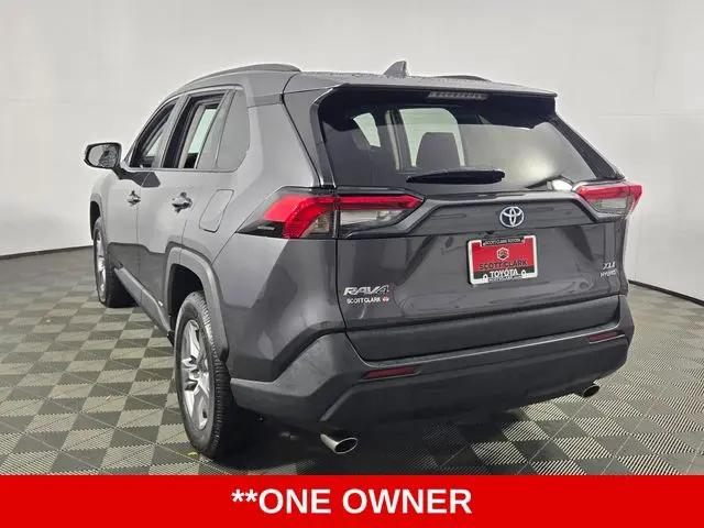 2022 Toyota RAV4 Hybrid XLE