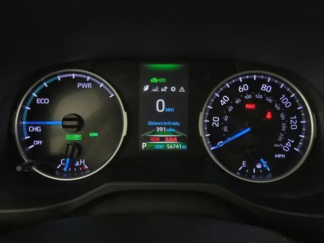 2022 Toyota RAV4 Hybrid XLE