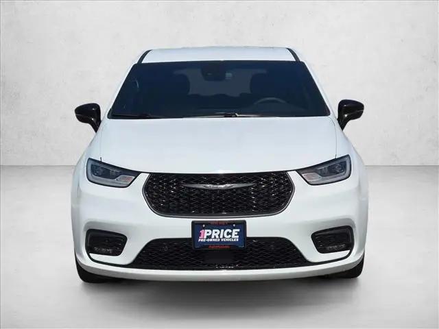 2024 Chrysler Pacifica Hybrid S Appearance Pkg