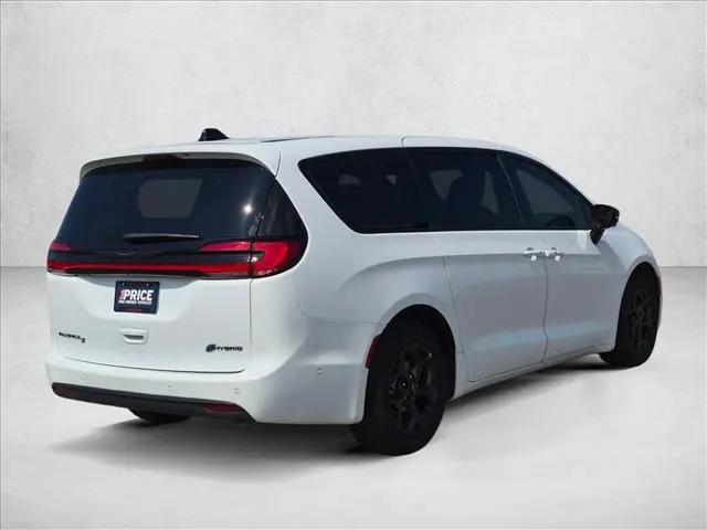 2024 Chrysler Pacifica Hybrid S Appearance Pkg