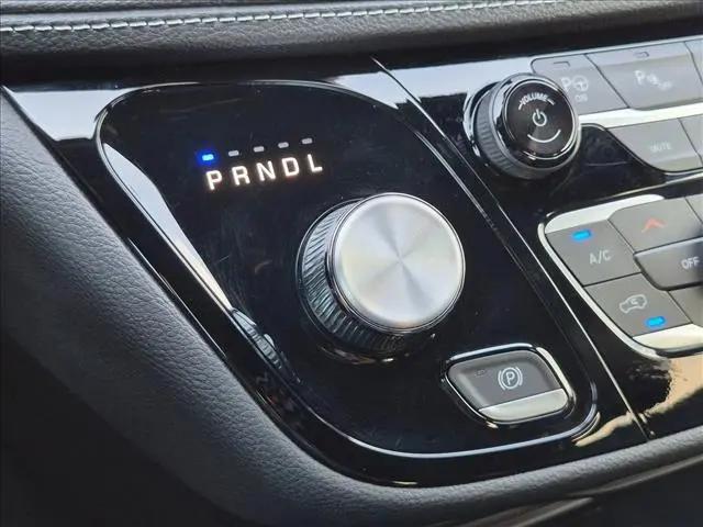 2024 Chrysler Pacifica Hybrid S Appearance Pkg