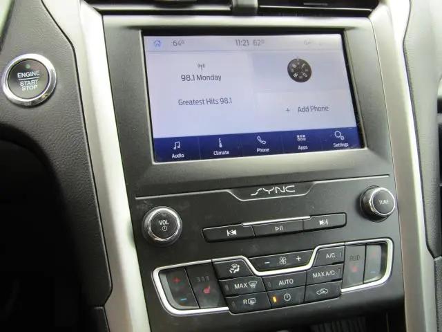 2020 Ford Fusion SE