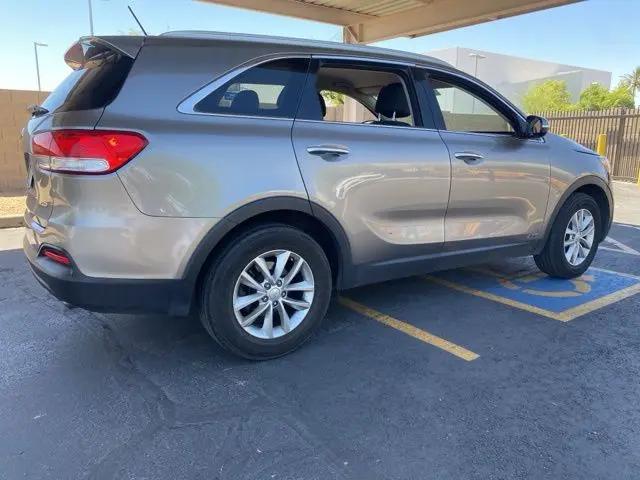 2017 Kia Sorento 2.4L LX