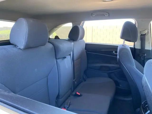 2017 Kia Sorento 2.4L LX