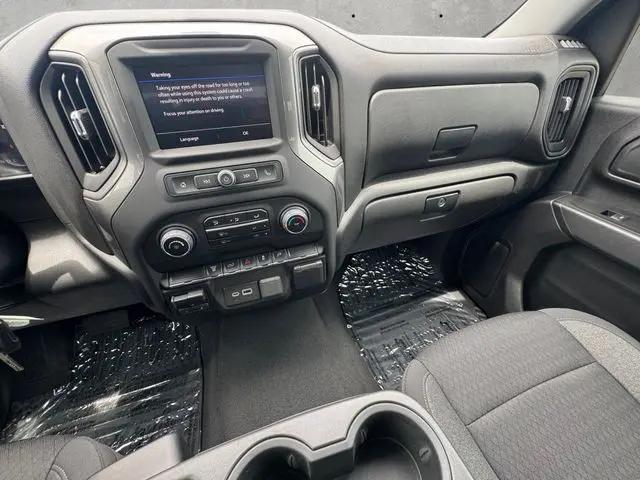 2023 Chevrolet Silverado 2500HD 4WD Crew Cab Standard Bed Custom