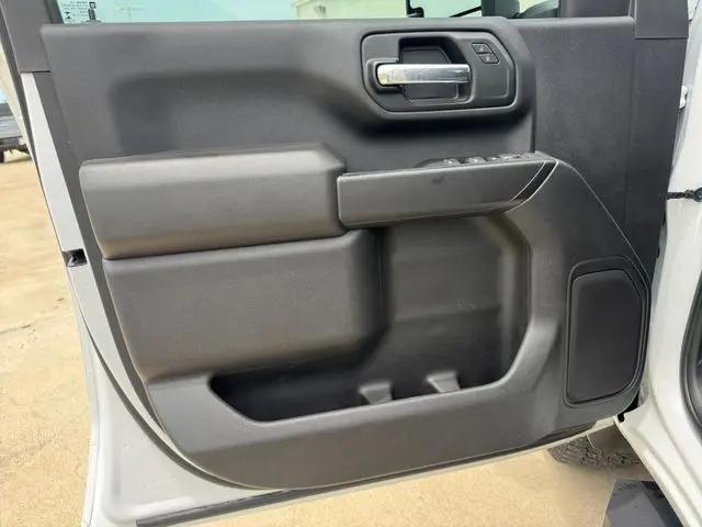 2023 Chevrolet Silverado 2500HD 4WD Crew Cab Standard Bed Custom
