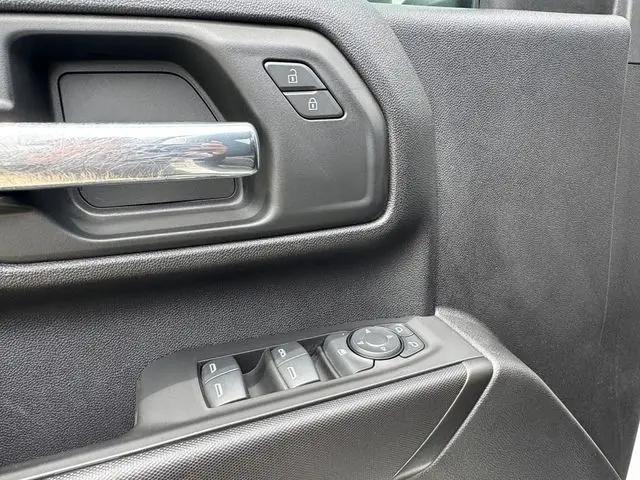 2023 Chevrolet Silverado 2500HD 4WD Crew Cab Standard Bed Custom