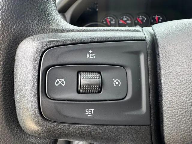 2023 Chevrolet Silverado 2500HD 4WD Crew Cab Standard Bed Custom