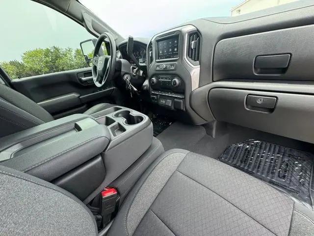 2023 Chevrolet Silverado 2500HD 4WD Crew Cab Standard Bed Custom