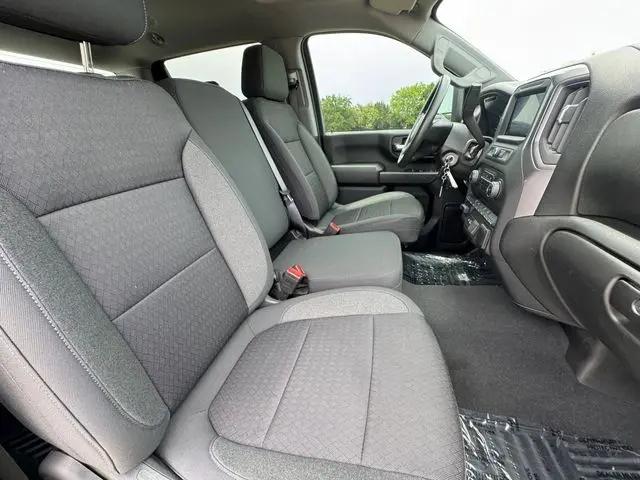 2023 Chevrolet Silverado 2500HD 4WD Crew Cab Standard Bed Custom