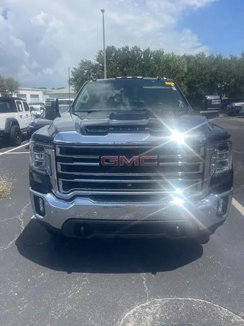 2022 GMC Sierra 2500HD 4WD Crew Cab Standard Bed SLT