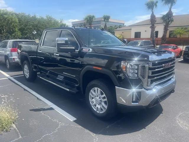 2022 GMC Sierra 2500HD 4WD Crew Cab Standard Bed SLT
