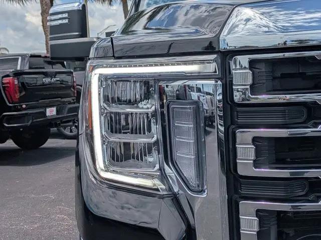 2022 GMC Sierra 2500HD 4WD Crew Cab Standard Bed SLT
