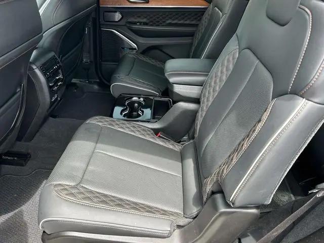 2022 Jeep Grand Cherokee L Summit Reserve 4x4
