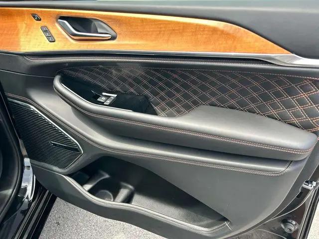 2022 Jeep Grand Cherokee L Summit Reserve 4x4