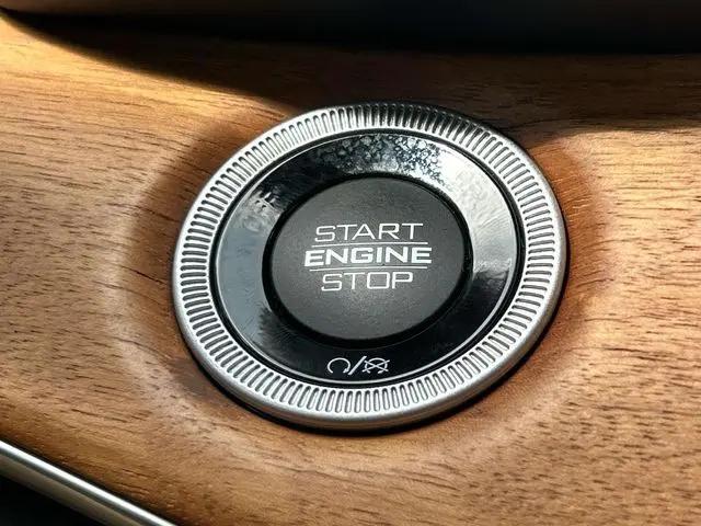 2022 Jeep Grand Cherokee L Summit Reserve 4x4