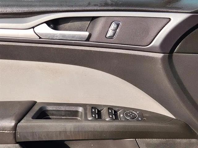 2016 Ford Fusion S