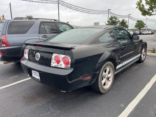 2008 Ford Mustang V6 Deluxe