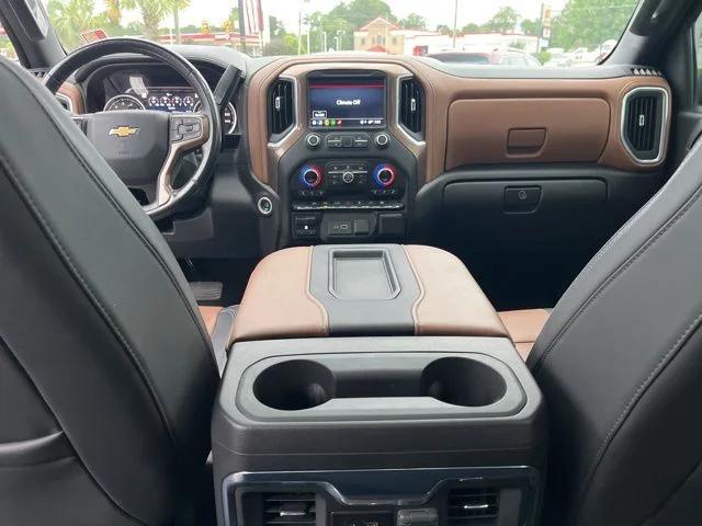 2022 Chevrolet Silverado 1500 4WD Crew Cab Short Bed High Country