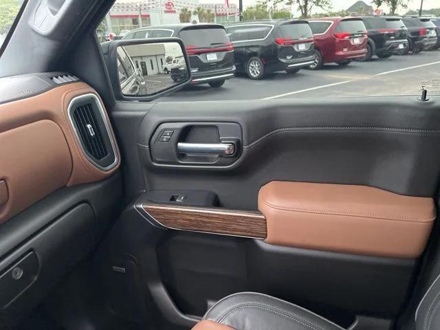 2022 Chevrolet Silverado 1500 4WD Crew Cab Short Bed High Country