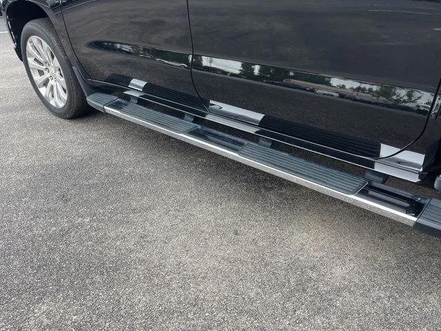 2022 Chevrolet Silverado 1500 4WD Crew Cab Short Bed High Country