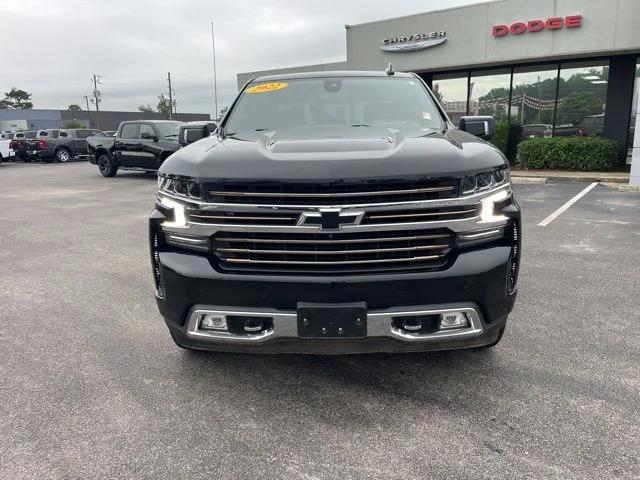 2022 Chevrolet Silverado 1500 4WD Crew Cab Short Bed High Country