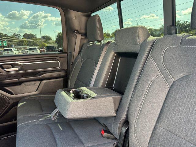 2022 Ram 1500 Lone Star Crew Cab 4x4 5'7" Box