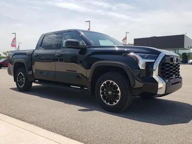 2026 Toyota Tundra SR5 CrewMax 5.5' Bed