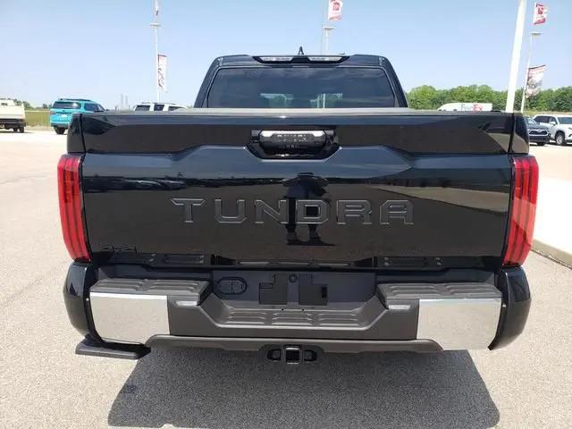 2026 Toyota Tundra SR5 CrewMax 5.5' Bed