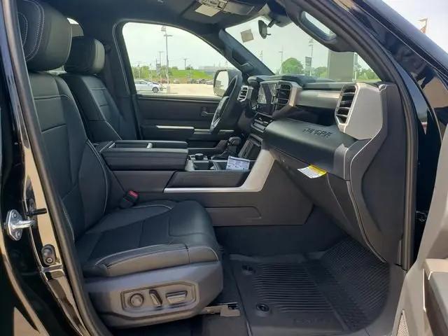 2026 Toyota Tundra SR5 CrewMax 5.5' Bed