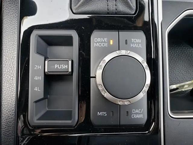 2026 Toyota Tundra SR5 CrewMax 5.5' Bed
