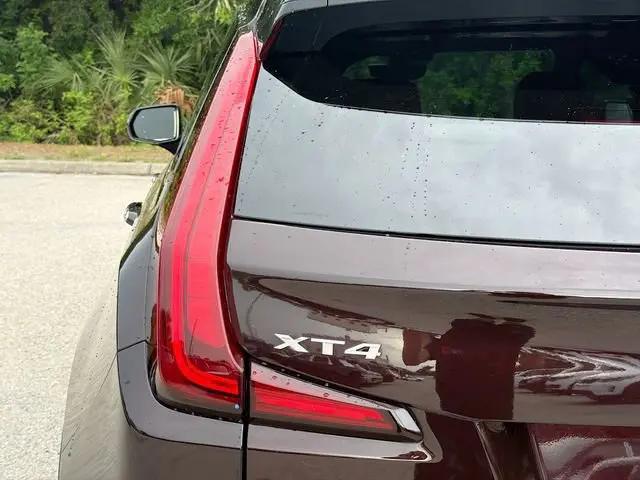 2020 Cadillac XT4 FWD Premium Luxury
