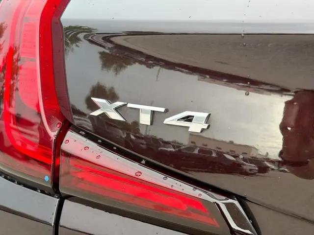 2020 Cadillac XT4 FWD Premium Luxury