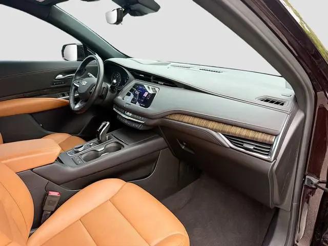 2020 Cadillac XT4 FWD Premium Luxury