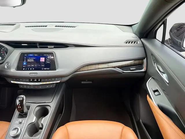 2020 Cadillac XT4 FWD Premium Luxury