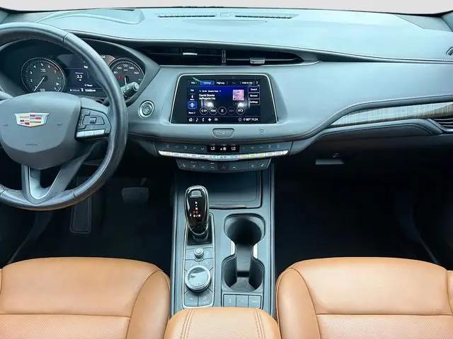 2020 Cadillac XT4 FWD Premium Luxury