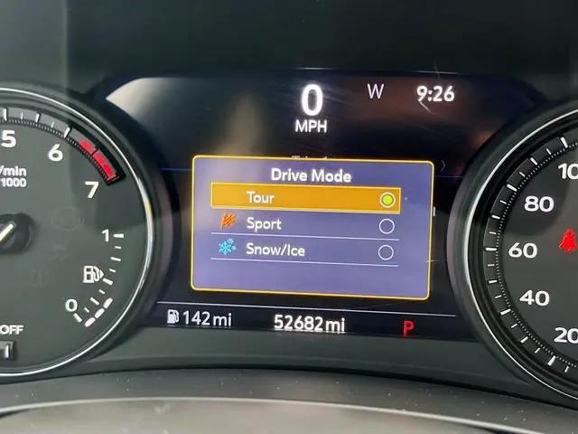 2020 Cadillac XT4 FWD Premium Luxury