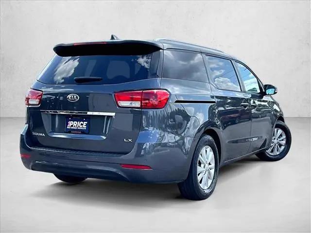 2017 Kia Sedona LX