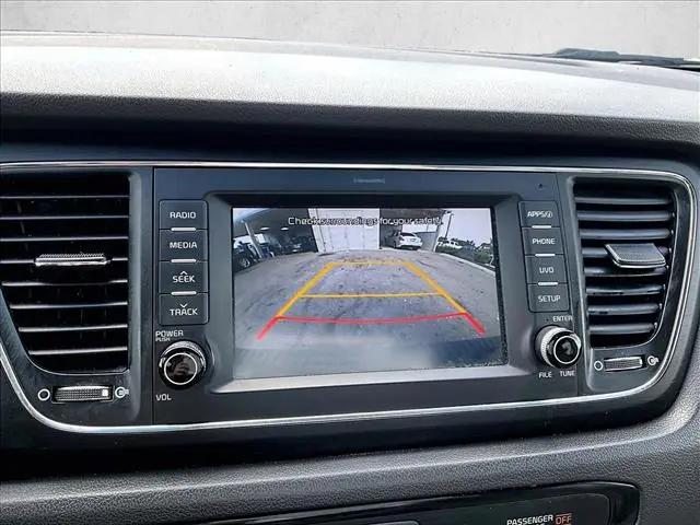 2017 Kia Sedona LX