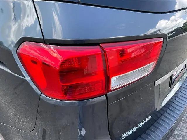 2017 Kia Sedona LX