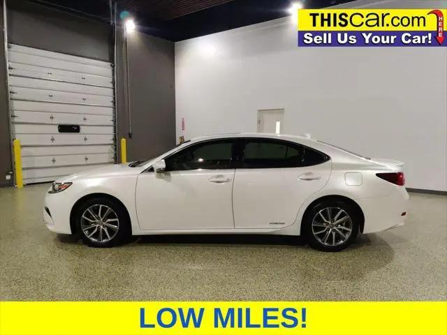 2017 Lexus ES 300h ES 300h
