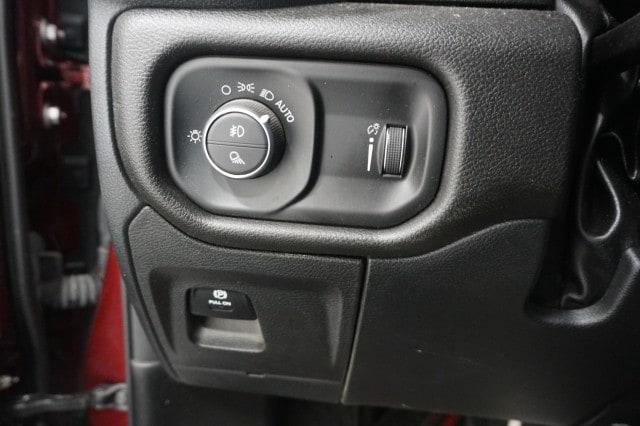 2025 Ram 1500 Tradesman Crew Cab 4x2 5'7" Box
