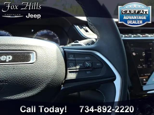 2022 Jeep Grand Cherokee L Laredo 4x4