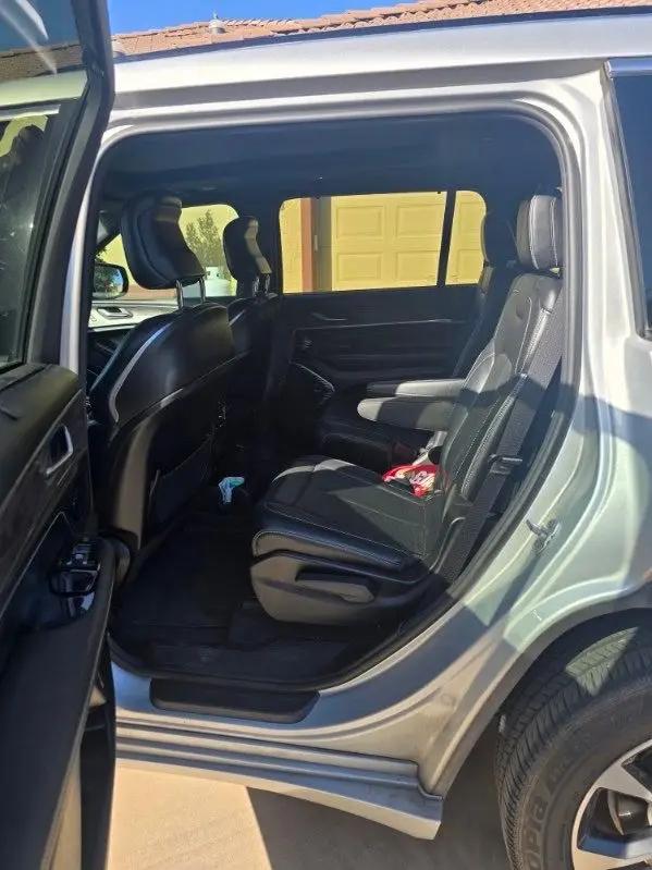 2022 Jeep Grand Cherokee L Overland 4x4