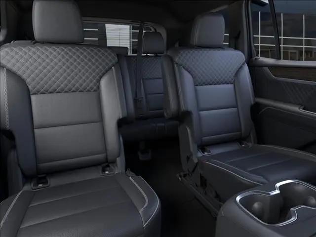 2026 GMC Acadia Denali AWD