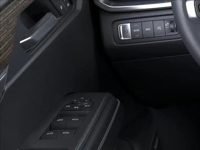 2026 GMC Acadia Denali AWD