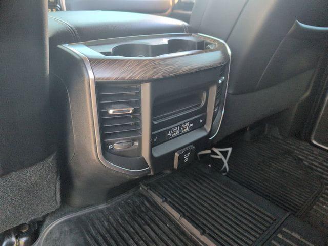 2020 Ram 3500 Laramie Crew Cab 4x4 8' Box