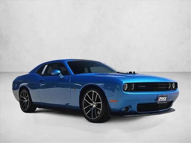2016 Dodge Challenger 392 Hemi Scat Pack Shaker
